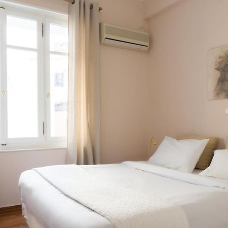 Hadrians Den In Heart Of Plaka By Jj Hospitality Leilighet Athen Eksteriør bilde