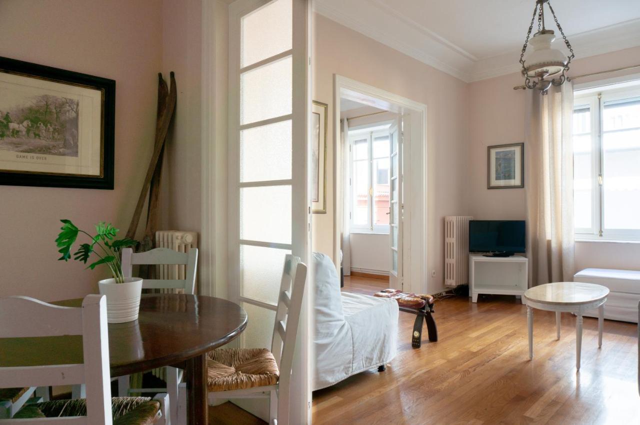 Hadrians Den In Heart Of Plaka By Jj Hospitality Leilighet Athen Eksteriør bilde